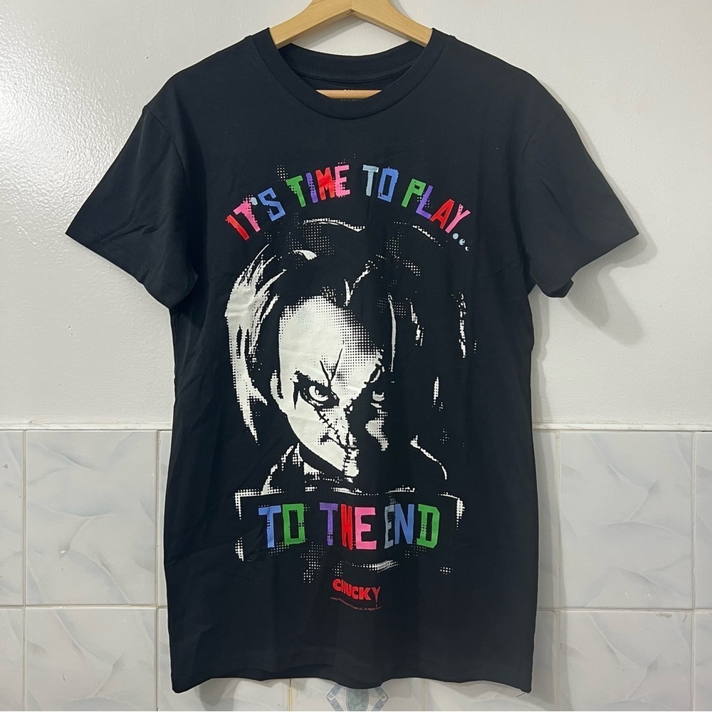 NWOT Chucky It’s Time To Play Graphic T-Shirt Halloween Spooky Horror Size Small